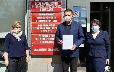 Umowa o dofinansowanie małego targowiska przy ul. Pułtuskiej