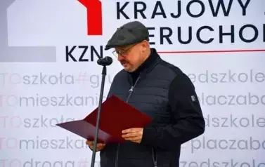 Wręczenie lokatorom kluczy do nowych mieszkań 