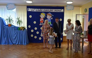 Pożegnanie absolwent&oacute;w Przedszkolu Nr 2 im. Przyjaci&oacute;ł Kubusia Puchatka