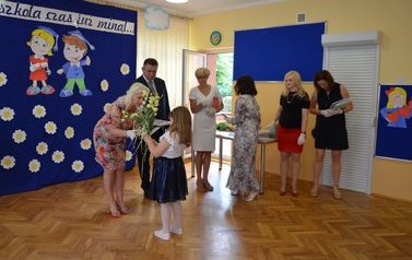 Pożegnanie absolwent&oacute;w Przedszkolu Nr 2 im. Przyjaci&oacute;ł Kubusia Puchatka