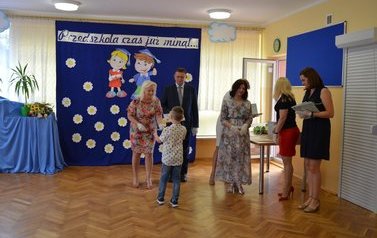 Pożegnanie absolwent&oacute;w Przedszkolu Nr 2 im. Przyjaci&oacute;ł Kubusia Puchatka
