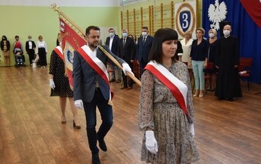 Rozbrzmiał pierwszy dzwonek (3)