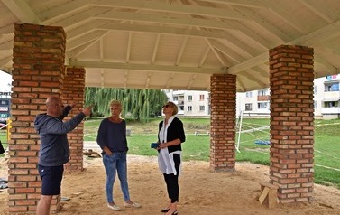 Wiata rekreacyjno-wypoczynkowa