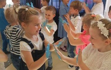 Międzynarodowy Dzień Pokoju w Niepublicznym Przedszkolu ,,Sz&oacute;stka"