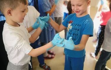 Międzynarodowy Dzień Pokoju w Niepublicznym Przedszkolu ,,Sz&oacute;stka"