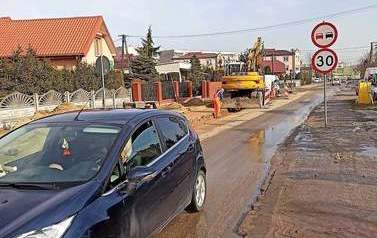 Przebudowa ulicy Szkolnej idzie pełną parą - najświeższa porcja  zdjęć
