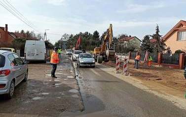 Przebudowa ulicy Szkolnej idzie pełną parą - najświeższa porcja  zdjęć