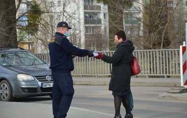  Bezpłatne maseczki dla mieszkańc&oacute;w