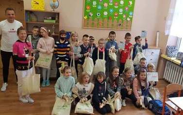 Zajęcia edukacyjne z cyklu Mamo, tato, nie pal śmieci&rdquo; 