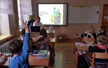 Zajęcia edukacyjne z cyklu Mamo, tato, nie pal śmieci&rdquo; 