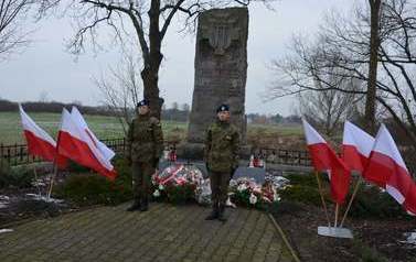 Uczczono pamięć ofiar zbrodni na Piaskach 