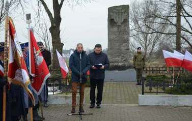 Uczczono pamięć ofiar zbrodni na Piaskach 