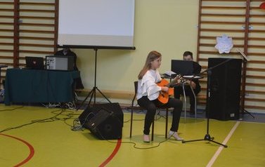 Laureaci tegorocznej edycji konkursu B&oacute;g-Honor-Ojczyzna