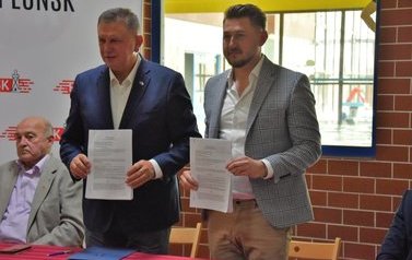 Umowa na modernizację basenu podpisana