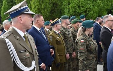 Obchody 87. rocznica śmierci marszałka J&oacute;zefa Piłsudskiego oraz 52. rocznica śmierci generała Władysława Andersa