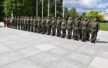 Obchody 87. rocznica śmierci marszałka J&oacute;zefa Piłsudskiego oraz 52. rocznica śmierci generała Władysława Andersa