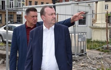 Spotkanie robocze wicemarszałka wojew&oacute;dztwa mazowieckiego Wiesława Raboszuka i burmistrza Andrzeja Pietrasika