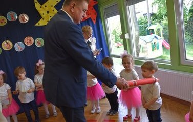  Pasowania na przedszkolaka w Przedszkolu Nr 4 Pod zielonym listkiem