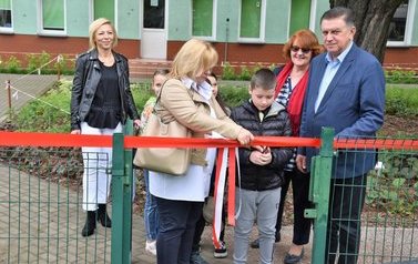 Nowy plac zabaw przy SP nr 4 w Płońsku