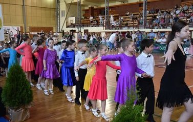 Turniej taneczny Sportowego Klubu Tańca Towarzyskiego start 