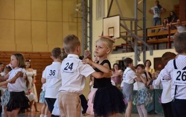 Turniej taneczny Sportowego Klubu Tańca Towarzyskiego start 