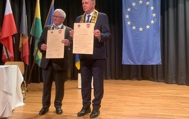 Płońsk i niemieckie miasto Zell podpisały oficjalną umowę o wsp&oacute;łpracy formalizującą wieloletnie kontakty