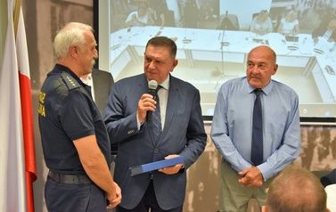 Nagrody za osiągnięcie sukces&oacute;w w sporcie i edukacji