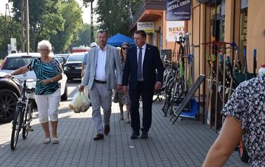 Niecodzienny gość na naszym "małym" płońskim targowisku