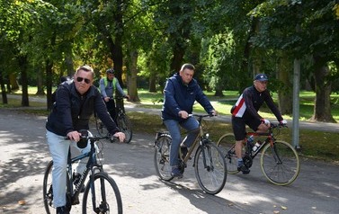 Przejażdżka rowerowa z olimpijczykami kolarstwa