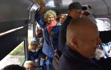 Przejażdżka Klubu Seniora autobusem elektrycznym