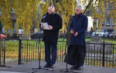 Modlitwa ekumeniczna odm&oacute;wiona wsp&oacute;lnie przez ks. dziekana Janusza Rumińskiego i rabina Icchak Rapoport