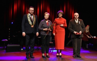 Diamentowy i zloty jubileusz 38 par