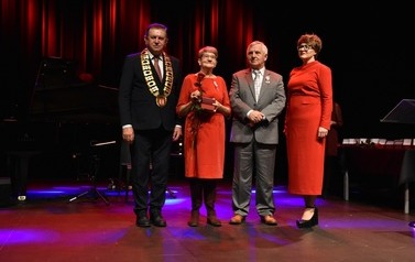 Diamentowy i zloty jubileusz 38 par