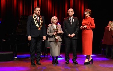 Diamentowy i zloty jubileusz 38 par