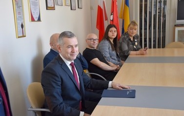 Sekretarz Ambasady&nbsp;Ukrainy w RP i delegacja z Berdyczowa na sesji Rady Miejskiej w Płońsku (21)