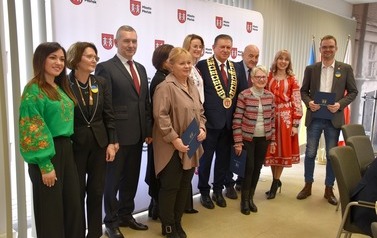 Sekretarz Ambasady&nbsp;Ukrainy w RP i delegacja z Berdyczowa na sesji Rady Miejskiej w Płońsku (17)