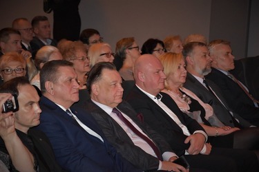 Uroczysta gala w sali widowiskowo-kinowej w Miejskim Centrum Kultury w Płońsku.