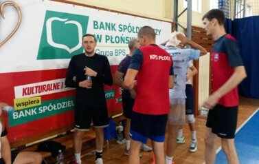Turniej w Miejskim Centrum Sportu i Rekreacji z okazji Dnia Niepodległości