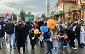 Tłumy wiernych przeszły ulicami Płońska 2