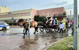 Tłumy wiernych przeszły ulicami Płońska 6