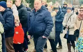 Tłumy wiernych przeszły ulicami Płońska 13