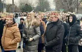 Tłumy wiernych przeszły ulicami Płońska 26