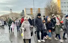 Tłumy wiernych przeszły ulicami Płońska 28