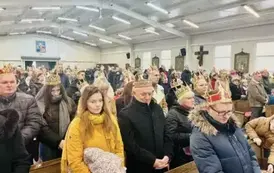 Tłumy wiernych przeszły ulicami Płońska 33
