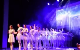 Galeria aktualności Spektakl w wykonaniu uczni&oacute;w Zesp&oacute;ł Szk&oacute;ł nr 1 im. Stanisława Staszica w Płońsku 20