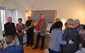 Zaproszenie Burmistrza do obejrzenia przedstawienia w Klubie Senior+