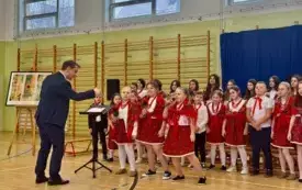 Galeria aktualności Święto Patrona w Szkole Podstawowej Nr 3 im. Stanisława Wyspiańskiego w Płońsku 3