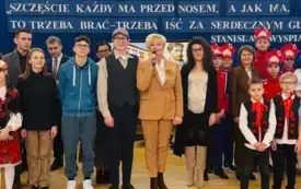 Galeria aktualności Święto Patrona w Szkole Podstawowej Nr 3 im. Stanisława Wyspiańskiego w Płońsku 5