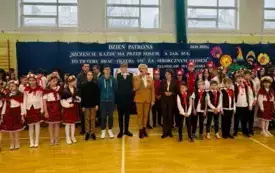 Galeria aktualności Święto Patrona w Szkole Podstawowej Nr 3 im. Stanisława Wyspiańskiego w Płońsku 6
