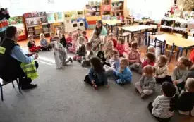 Galeria aktualności Wizyta Komendanta Straży Miejskiej w Płońsku w Przedszkolu Przyjaci&oacute;ł Kubusia Puchatka&nbsp; 2